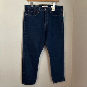 NWT, Levi’s Wedgie Straight High Rise Fit Women’s Jeans with Button Fly, Size 32